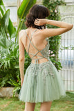 A Line Spaghetti Straps Green Short Homecoming Dress med Appliques