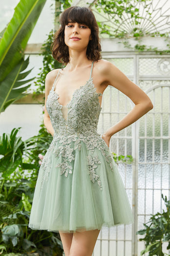 A Line Spaghetti Straps Green Short Homecoming Dress med Appliques