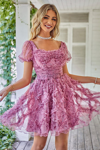 Floral A Line Purple Homecoming Dress med Ruffles