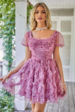 Floral A Line Purple Homecoming Dress med Ruffles