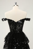 Sparkly Black En linje av skulderen Korsett Tiered Lace Short Homecoming Dress