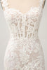 Load image into Gallery viewer, Hvit havfrue av skulderen feie toget brudekjole med Applique blonder