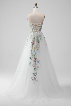 Hvit En linje stroppeløs 3D Blomster Tyll brudekjole med spalt