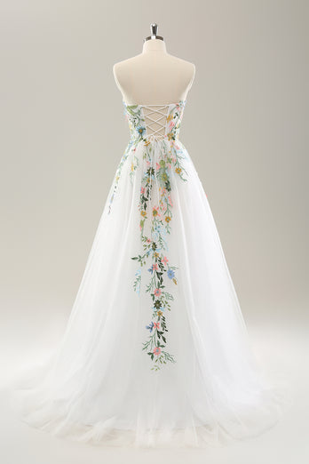 Hvit En linje stroppeløs 3D Blomster Tyll brudekjole med spalt