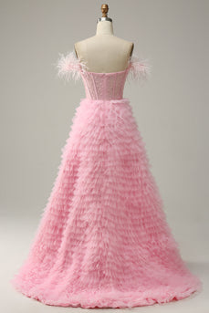 En linje av skulderen rosa korsett ballkjole med ruffled fjær