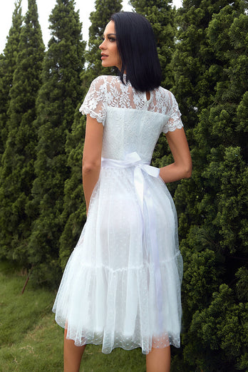 en linje hvit blonder bryllup gjestefest kjole