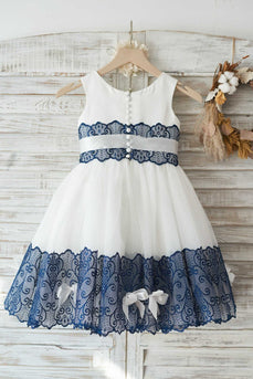 rund hals blå hvit blomst jente kjole med blonder