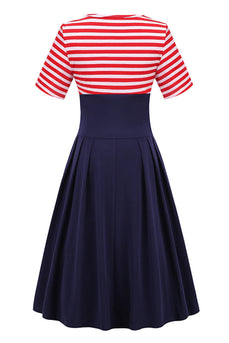 Røde striper kortermet kjole fra 1950-tallet