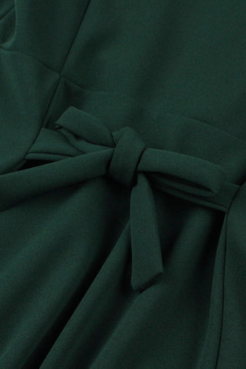 Grønn dyp V-hals kjole fra 1950-tallet med korte ermer