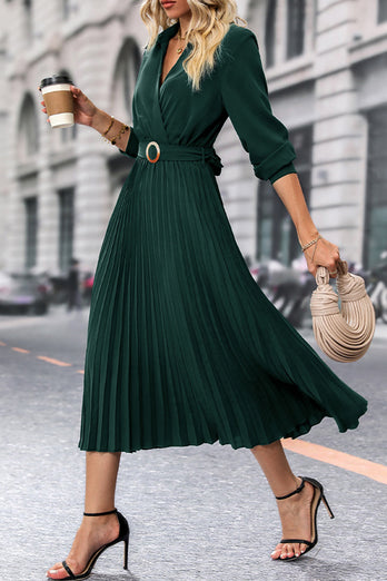 Mørkegrønn langermet uformell kjole med belte