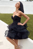 Load image into Gallery viewer, søt stroppeløs tulle svart hjemkomst kjole