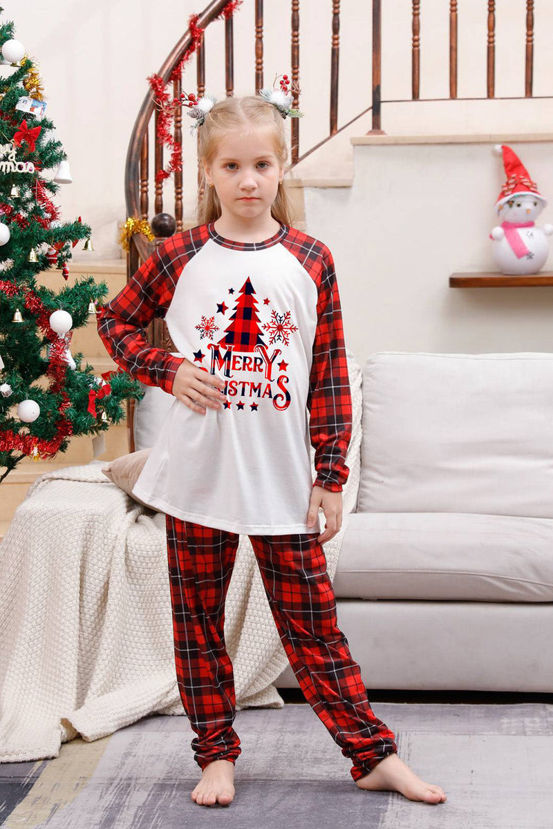 Load image into Gallery viewer, Rutete matchende julepyjamassett for familien