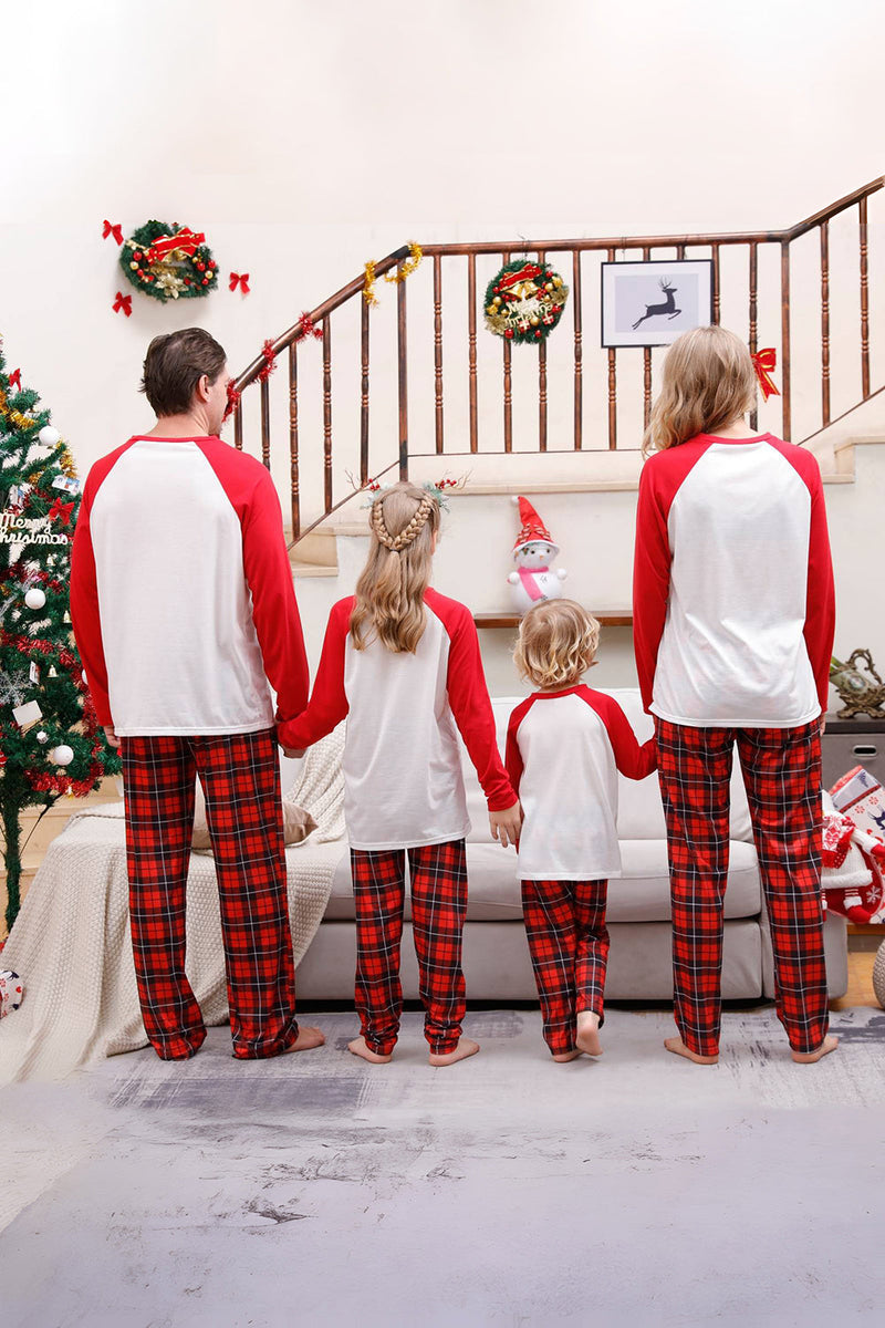 Load image into Gallery viewer, Rødrutete matchende julepyjamassett for familien