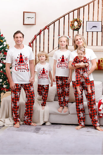 Familiematchende julepyjamas med Red Plaid