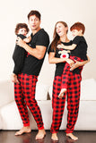 Red Plaid Christmas Family Matchende pyjamassett med korte ermer