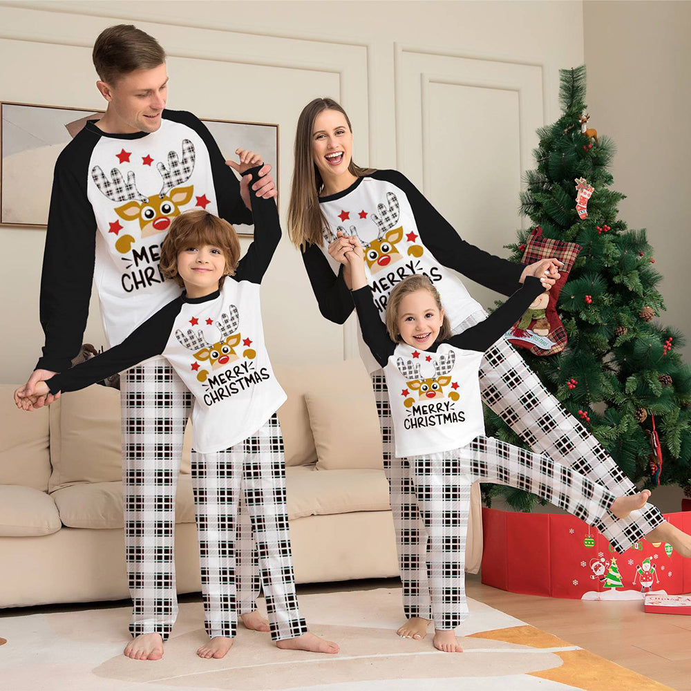 Svart og hvitt rutete jule hjort familie pyjamas sett