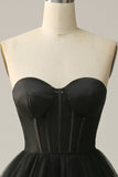 A Line Sweetheart Black Corset Prom Dress med Ruffled