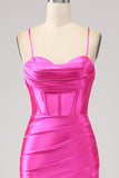 Stunning Mermaid Spaghetti stropper Fuchsia korsett Prom kjole med delt front