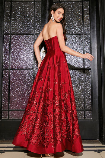Prinsesse A-Line stroppeløs mørk rød korsett lang ballkjole med tilbehør