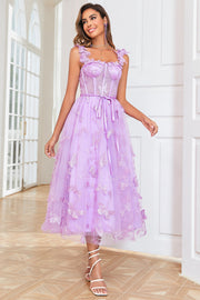 Unik A Line Purple Corset Prom kjole med sommerfugler Appliques