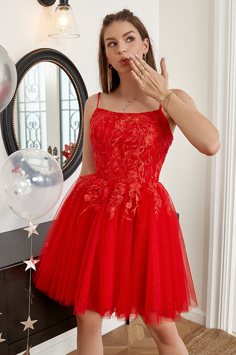 rød A-linje søt homecoming kjole med appliques