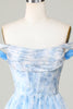 Load image into Gallery viewer, Søt en linje av skulderen Blå trykt kort hjemkomstkjole med volanger