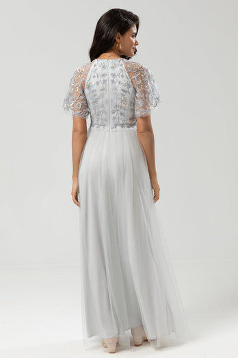 Klassisk Eleganse A-Line Jewel Neck Grey Long Bridesmaid Dress med korte ermer