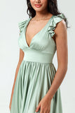 Deep V-Neck A Line Green Long Bridesmaid Dress med Ruffles