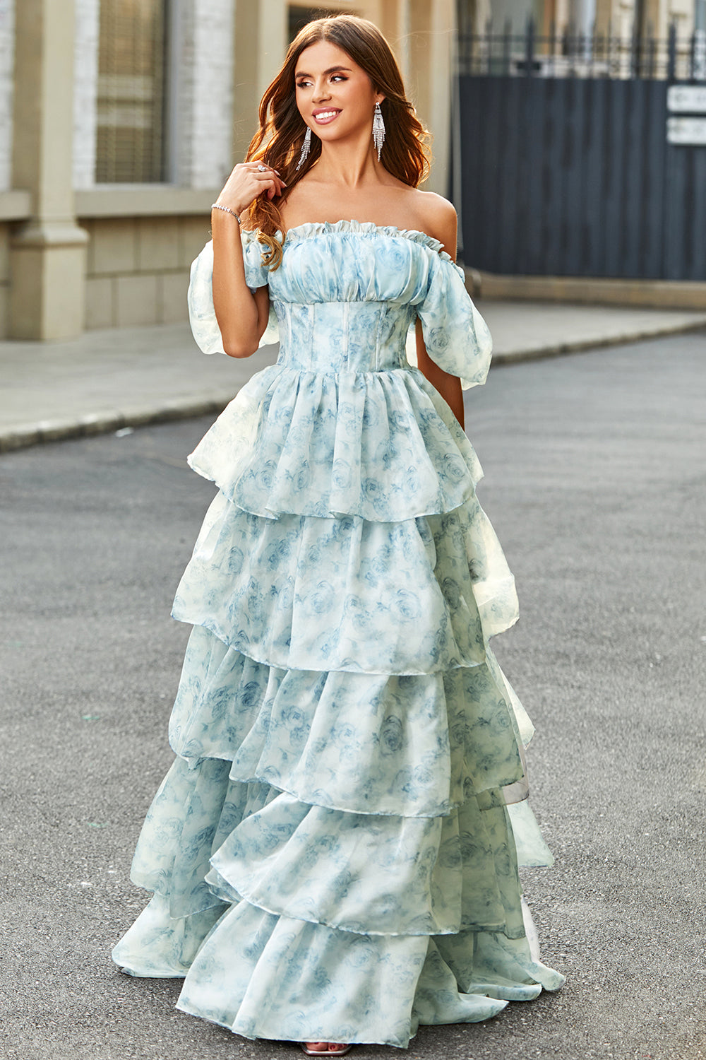 A Line Square Neck Light Blue Tiered Floral Long Prom Dress med Ruffles