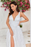 Beauty A Line V-Neck Ivory Lace Long Wedding Dress med Slit