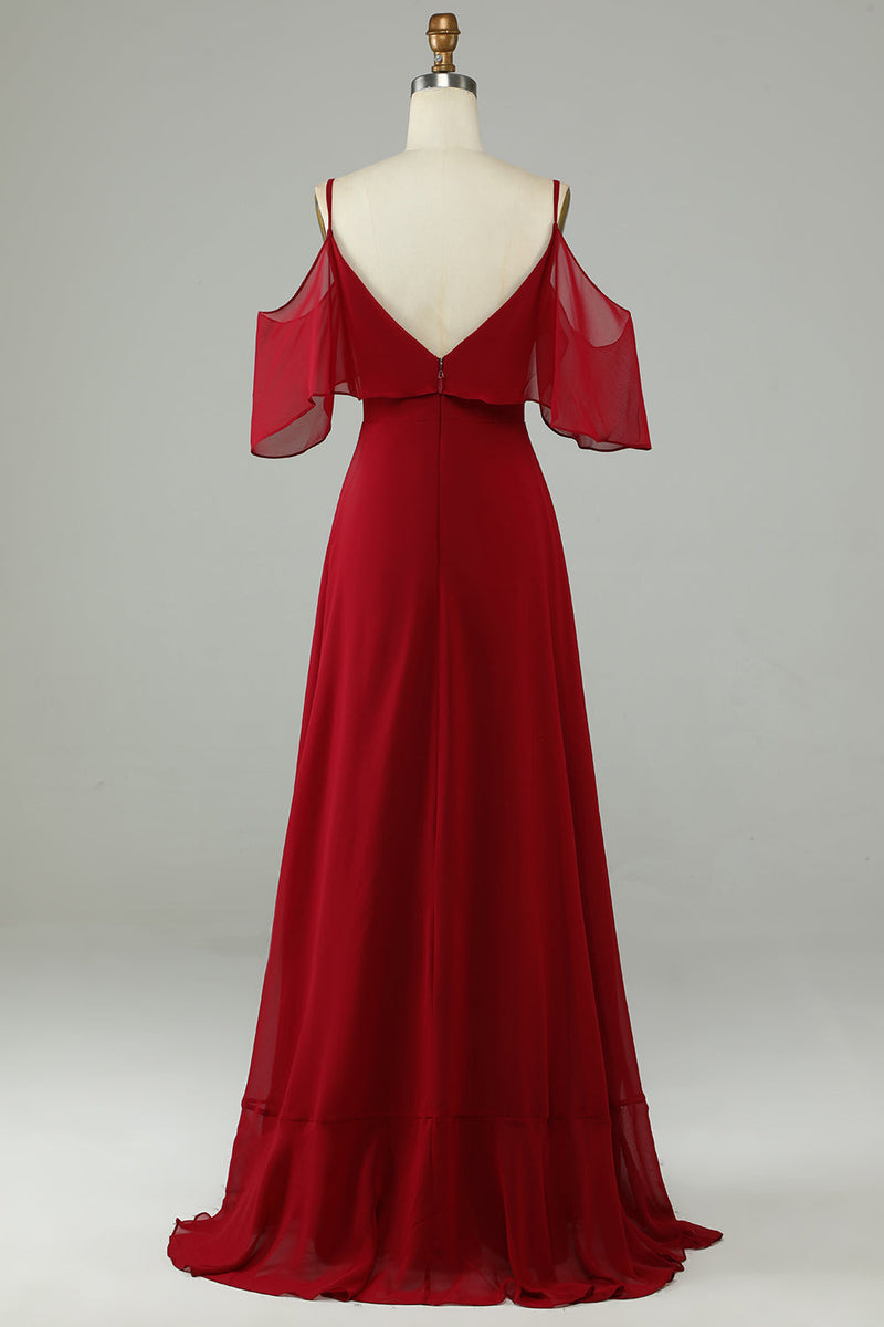 Load image into Gallery viewer, Asymmetrisk kald shoudler burgunder lang brudepike kjole med volanger