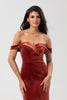 Load image into Gallery viewer, Keeper of My Heart Havfrue av skulderen Terracotta Velvet brudepike kjole