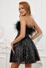 Load image into Gallery viewer, svart stroppeløs cocktail kjole med fjær
