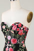 Load image into Gallery viewer, Sweetheart Black Homecoming kjole med applikasjoner