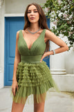 A Line Deep V Neck Green Short Homecoming Dress med Ruffles