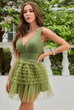 A Line Deep V Neck Green Short Homecoming Dress med Ruffles