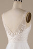 Load image into Gallery viewer, Ivory V-Neck Tylle Sweep Train brudekjole med blonder